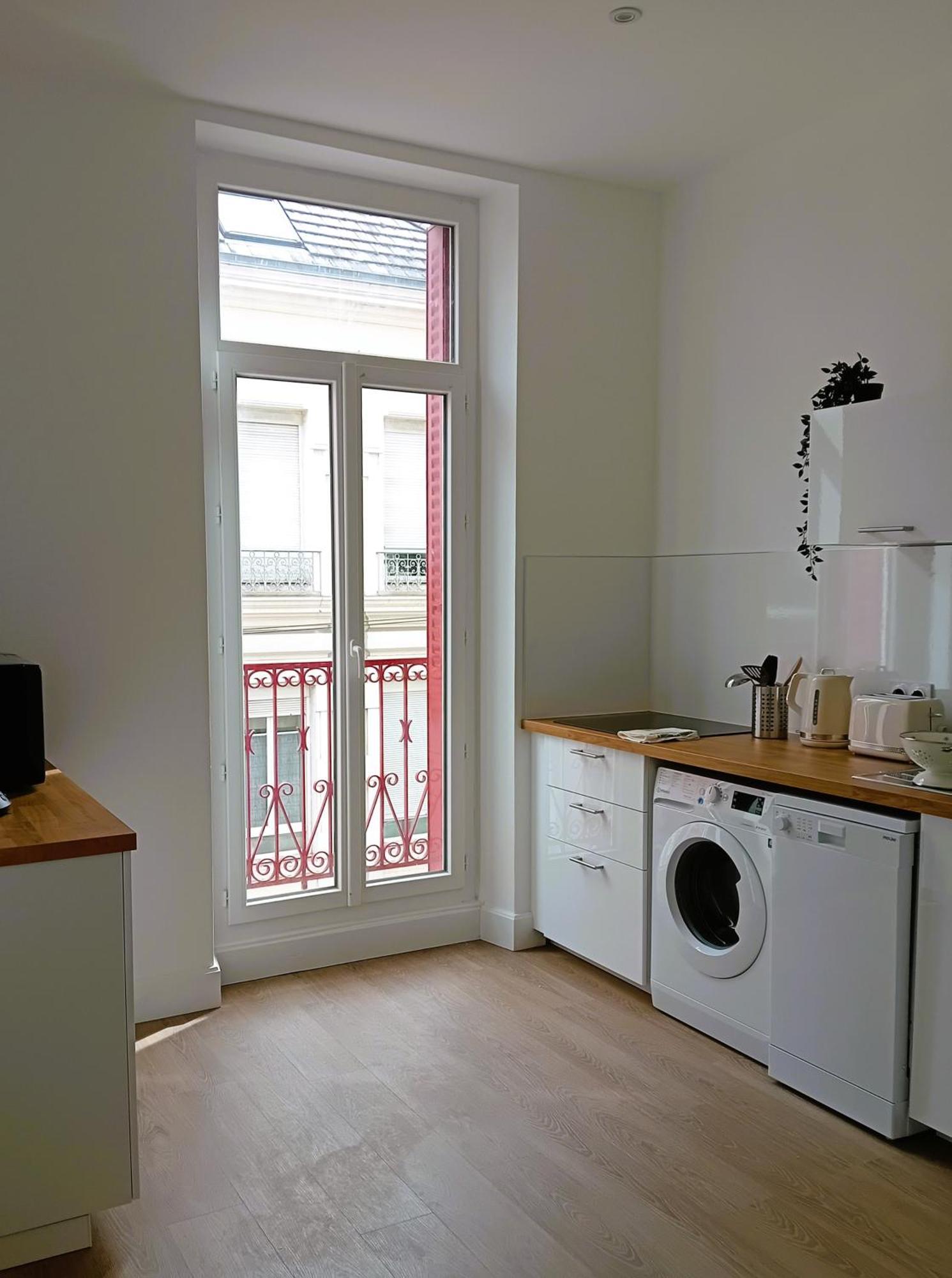 102 - Appart Renove Avec Grand Salon Et 1 Chambre - Tram Et Clinique Mutualiste A 1 Min Grenoble Exterior foto