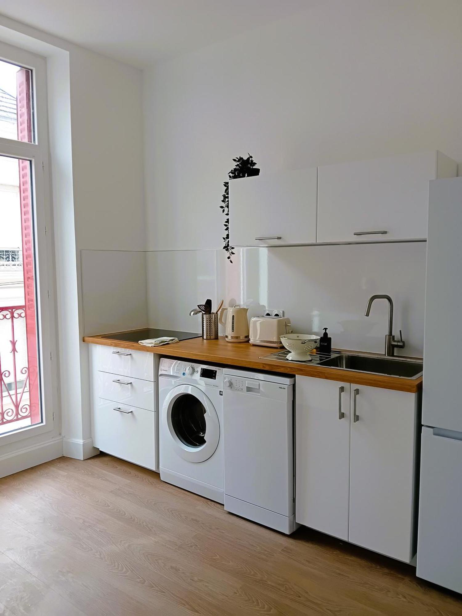 102 - Appart Renove Avec Grand Salon Et 1 Chambre - Tram Et Clinique Mutualiste A 1 Min Grenoble Exterior foto